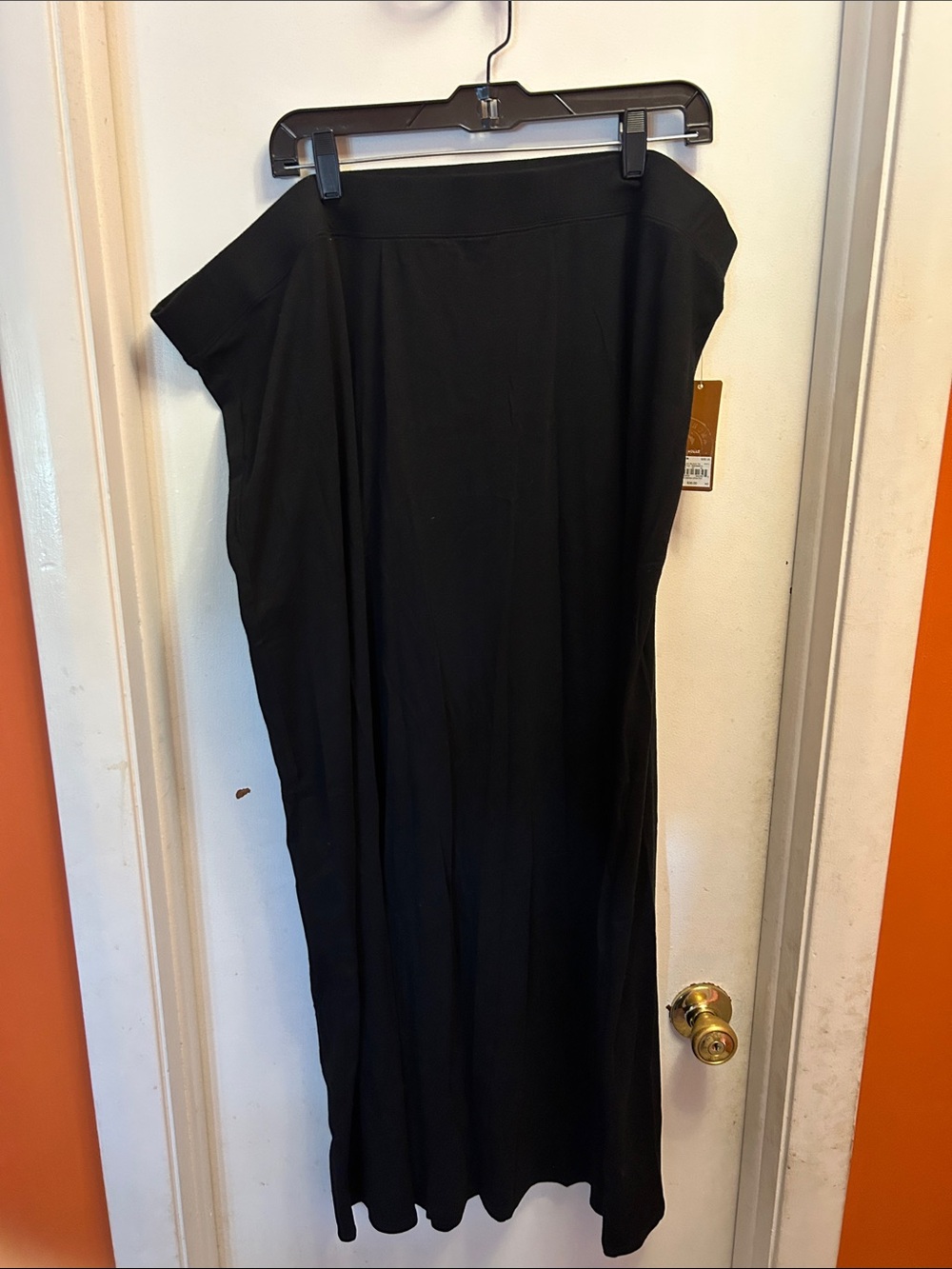 Sonoma Black Midi Skirt